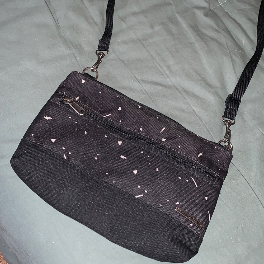 Dakine Crossbody. 10 inches wide by 7 inches tall. Like new